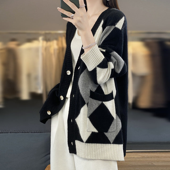 Women's chunky knit jacket with a modern plaid pattern and practical pockets Lune London