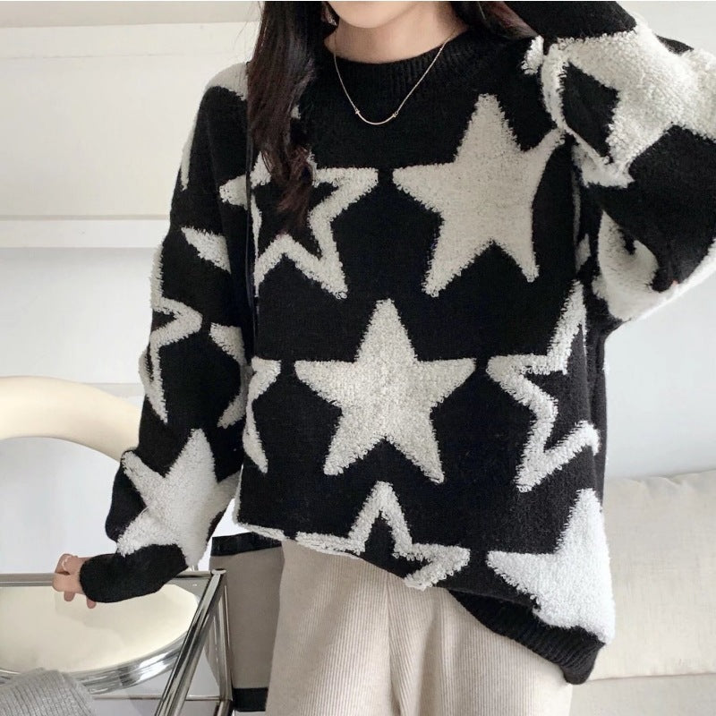 Casual oversized pullover for women with star pattern Lune London
