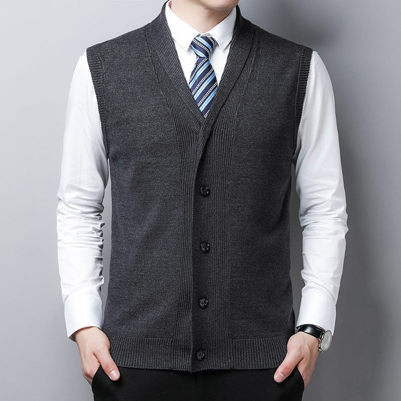 Elegant knitted vests for men with a V-neck and practical buttons Lune London