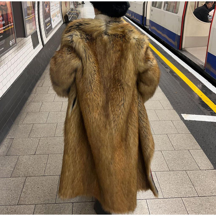 Ladies extravagant faux fur coat with voluminous sleeves Lune London
