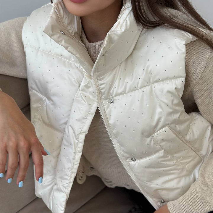 Quilted vest for women with trendy accents and a high collar Lune London