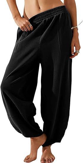 Loose lounge pants for women with elastic waist and pockets Lune London