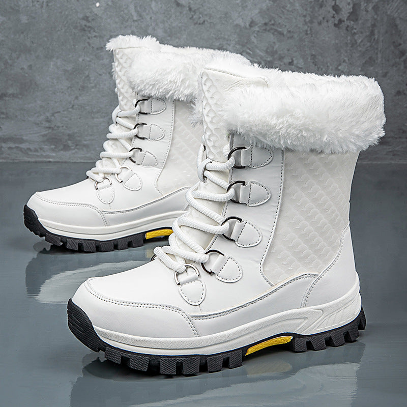 Thermal winter boots for women with non-slip sole and insulating lining Lune London