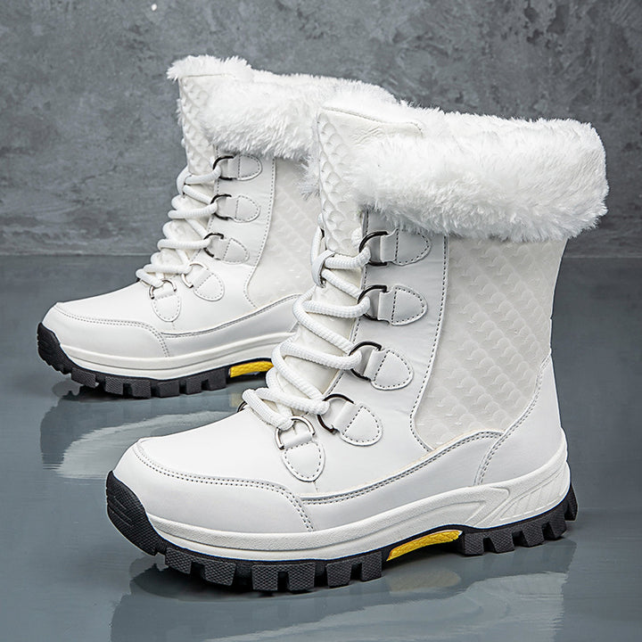Thermal winter boots for women with non-slip sole and insulating lining Lune London