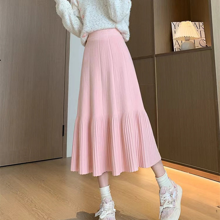 Pleated maxi skirt for women with flared hem and high waist Lune London