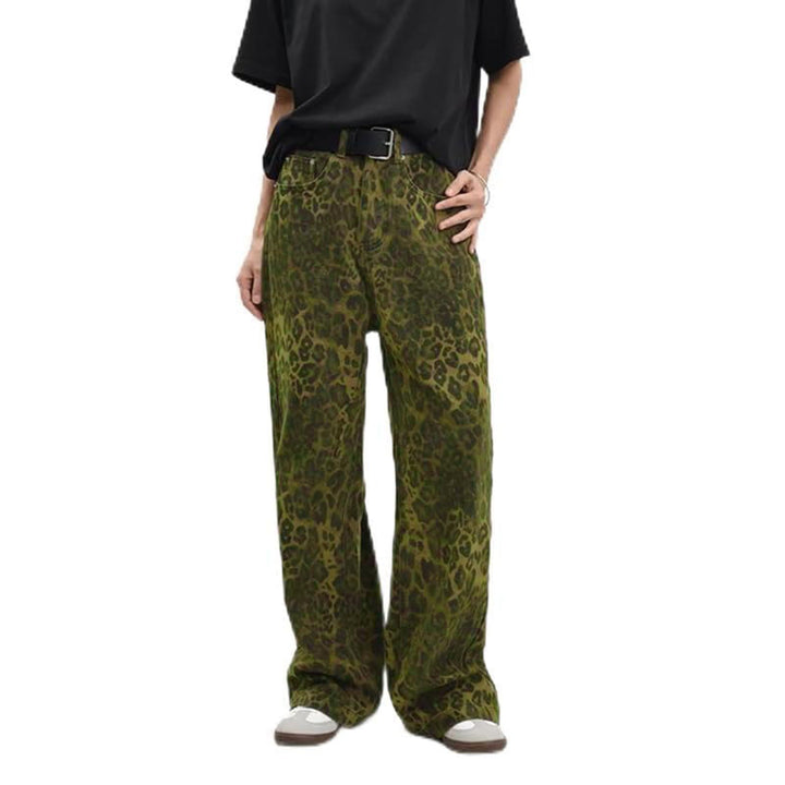 Ladies leisure pants with leopard pattern and high waist Lune London