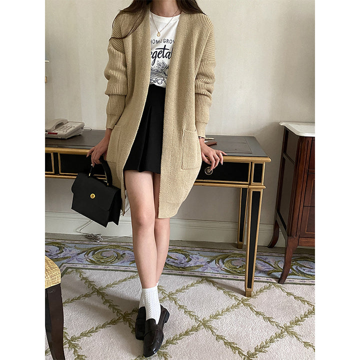 Women's cozy, lightweight knitted cardigan with two pockets Chic & Stil