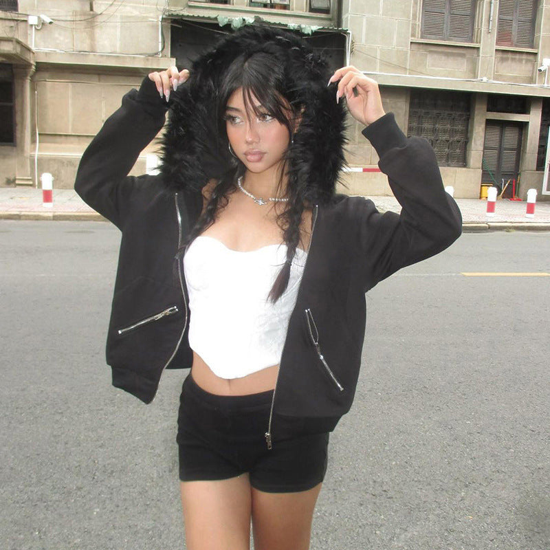 Warm sweatshirt jacket for women with removable faux fur collar Lune London