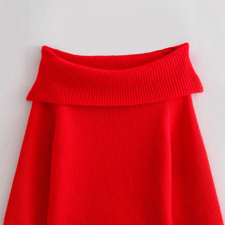 Elegant knitted sweater for women with wide turtleneck Lune London