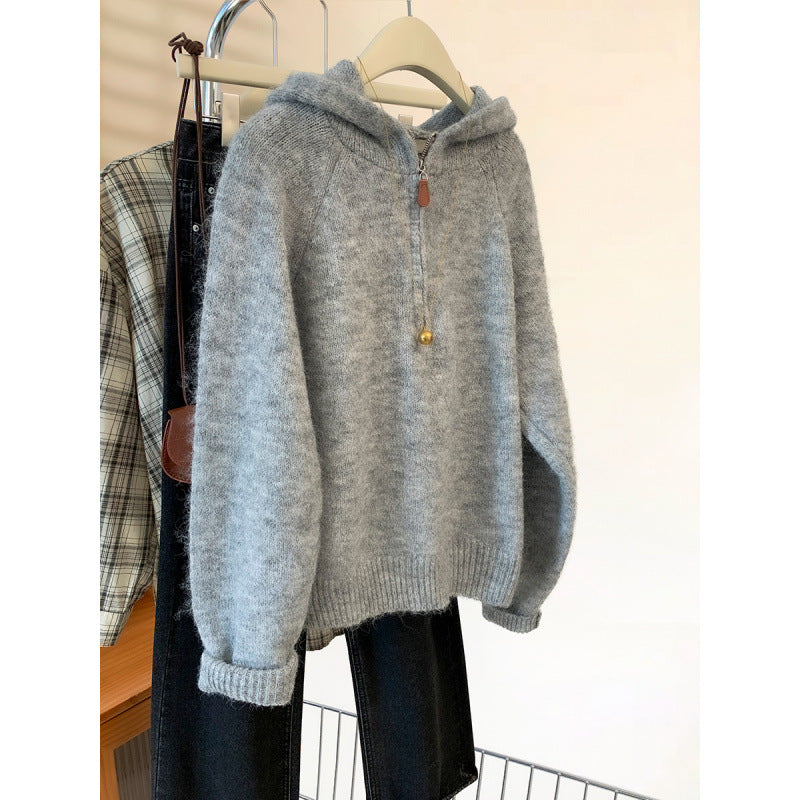 Sweat à capuche confortable pour femmes avec demi-fermeture éclair et poche kangourou Chic & Stil
