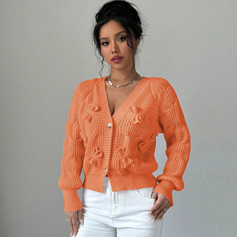 Cardigan pour femme avec design en relief floral et détails boutonnables Chic & Stil