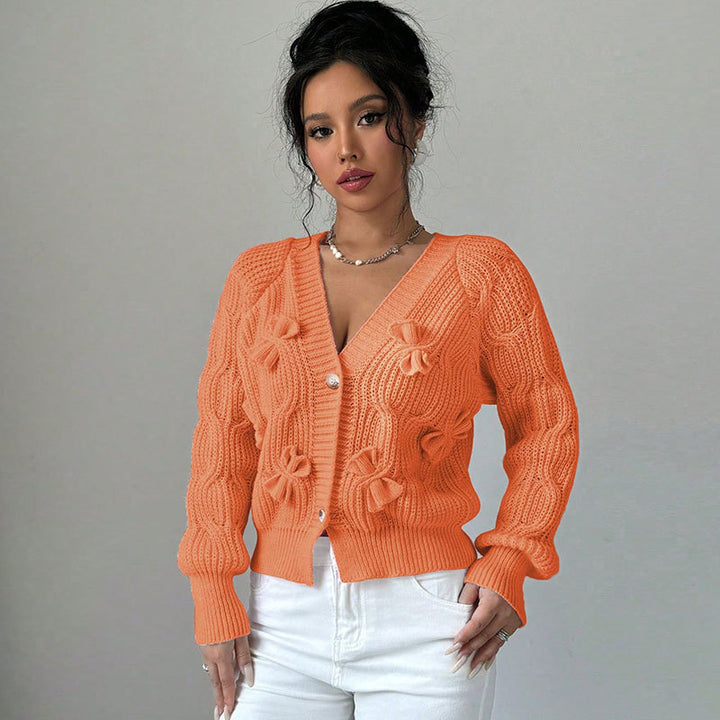 Cardigan pour femme avec design en relief floral et détails boutonnables Chic & Stil