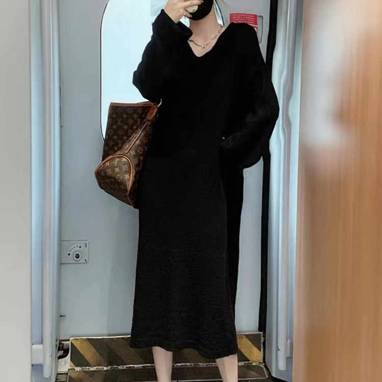 Knit dress for women with deep V-neck and wide sleeves Lune London