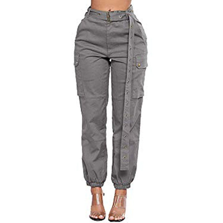 Chic and style women’s cargo pants with practical pockets and elastic waist
