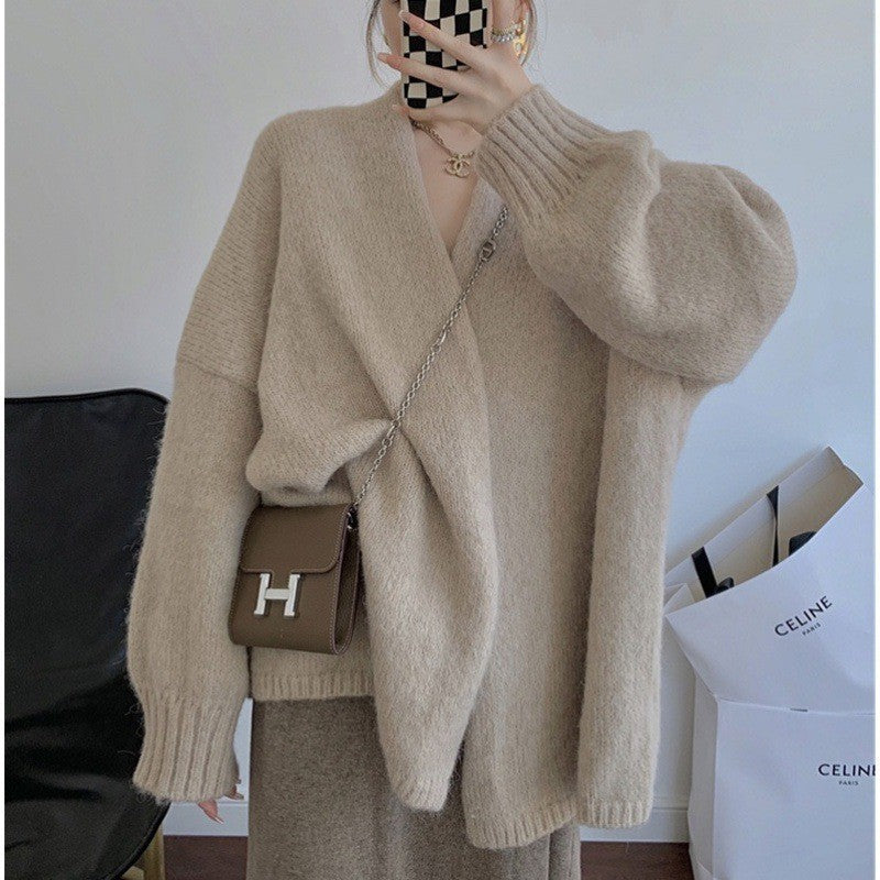 Pull surdimensionné et confortable pour femme avec décolleté en V profond et manches longues Chic & Stil