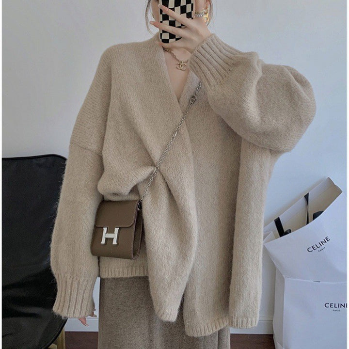 Pull surdimensionné et confortable pour femme avec décolleté en V profond et manches longues Chic & Stil