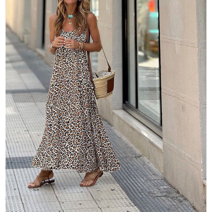 Maxi dress for women with adjustable straps Lune London