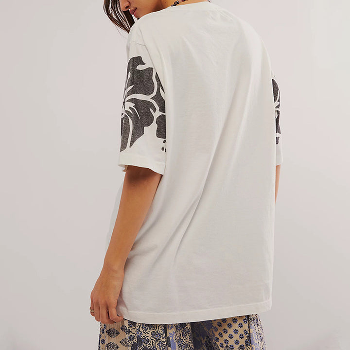 Casual women's shirt with floral print and dropped shoulders Lune London