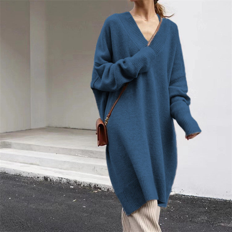 Comfortable knitted dress for women with V-neck and long sleeves Lune London