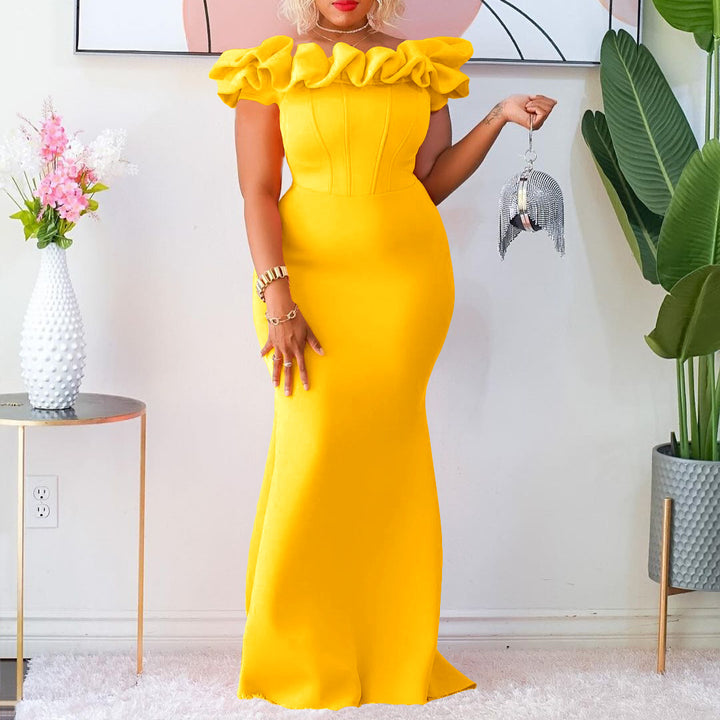 Fitted evening dress for women with voluminous ruffle collar Lune London