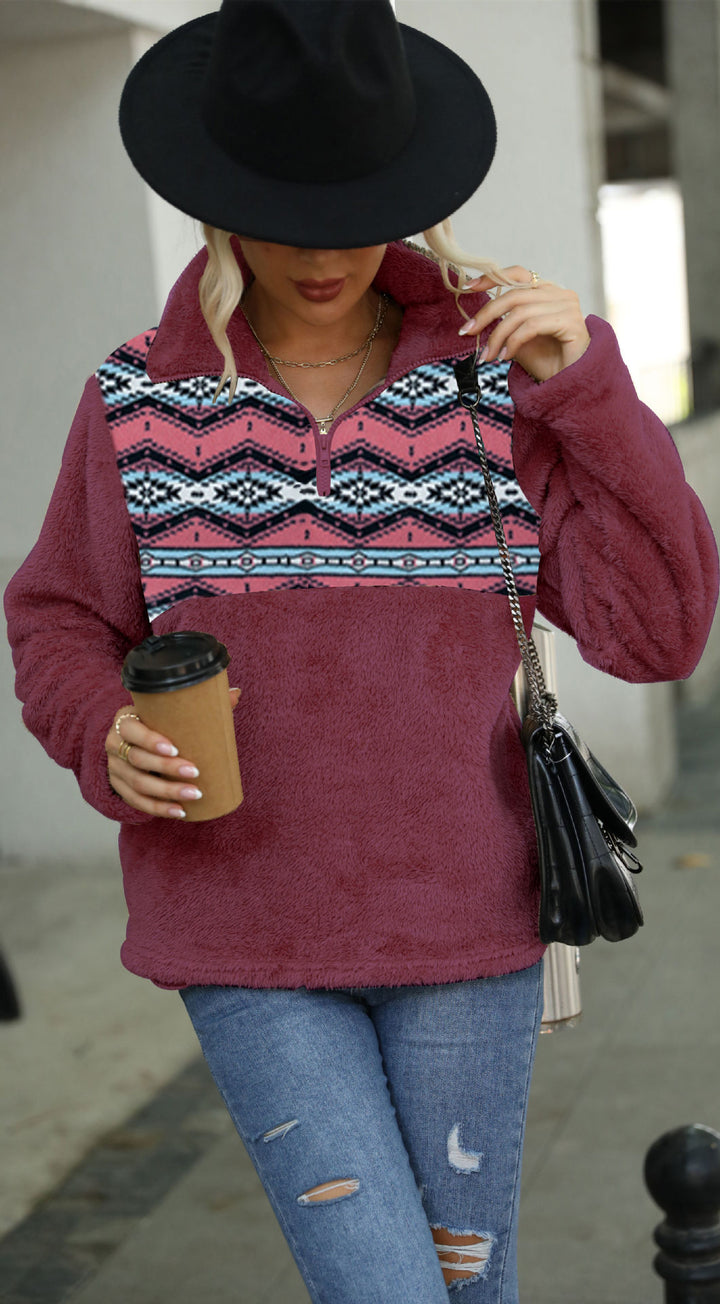 Fleece sweater for women with decorative zipper and modern pattern Lune London