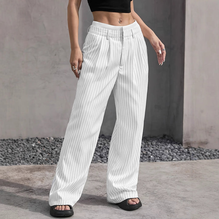 Pantalons cropped classiques pour femmes avec poches angulaires Chic & Stil