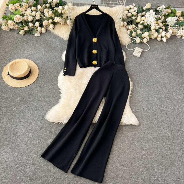 Elegant knitted loungewear set for women with decorative buttons and wide leg Lune London