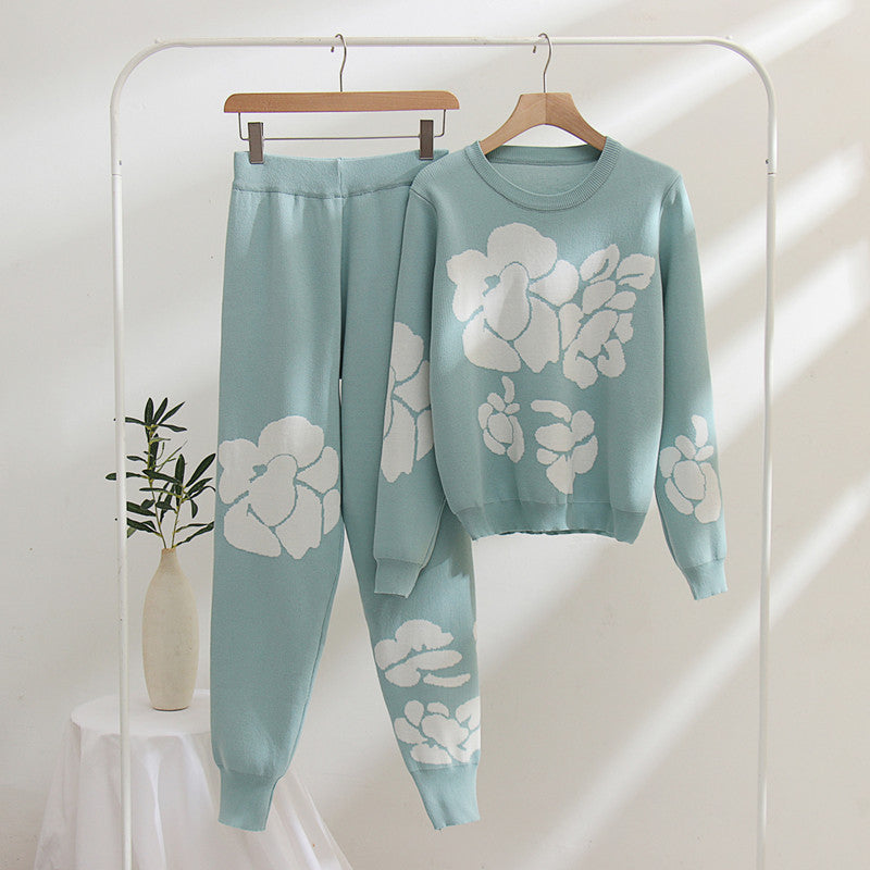 Women's knitted set with floral designs Lune London