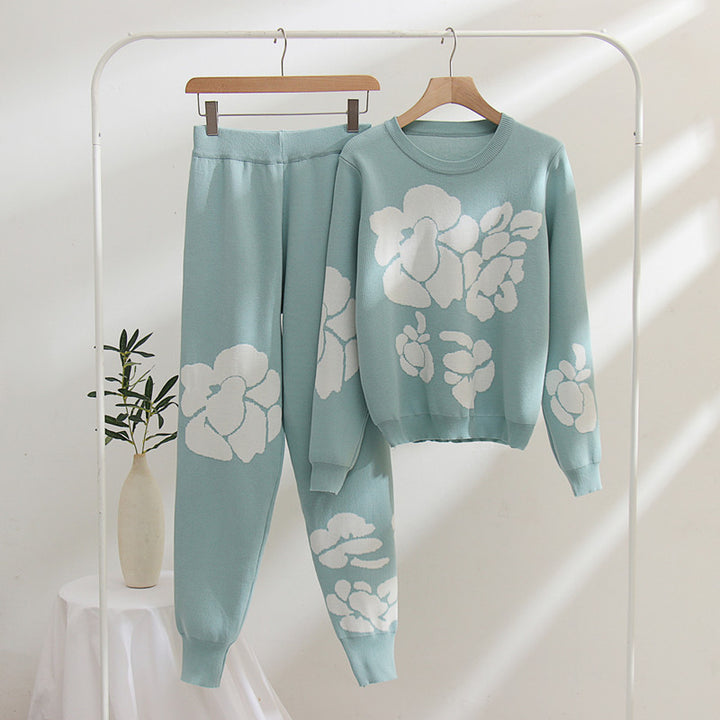Women's knitted set with floral designs Lune London