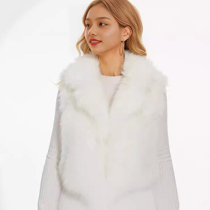 Ladies plush jacket with elegant collar and luxurious fur Heidi fashion