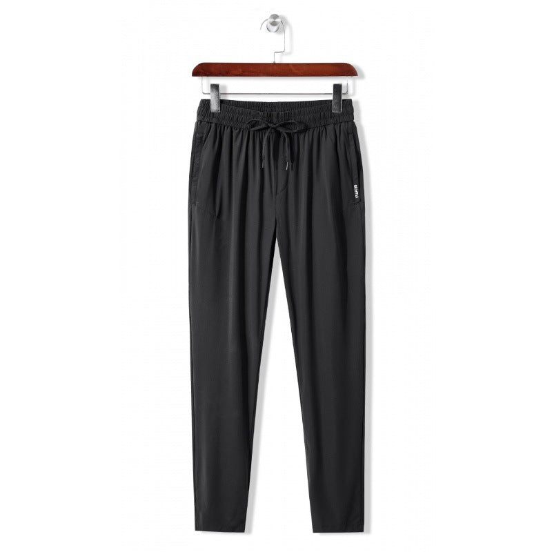 Leisure pants for men with elastic waistband and breathable inserts Lune London