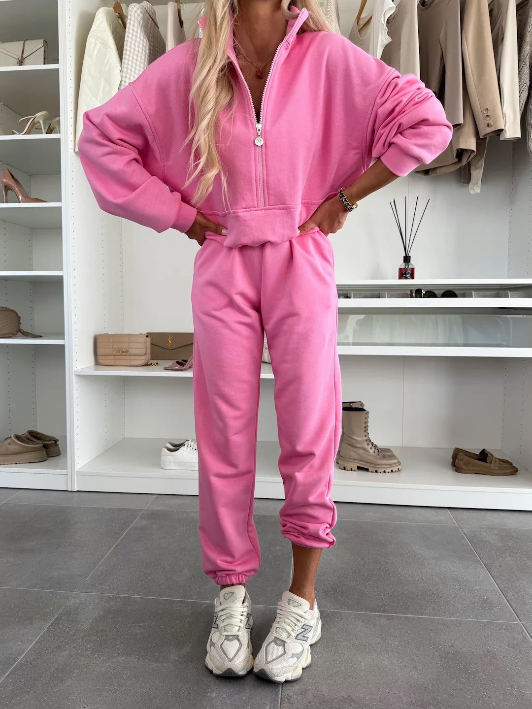 Ladies comfortable leisure set with high collar and patch pockets Lune London
