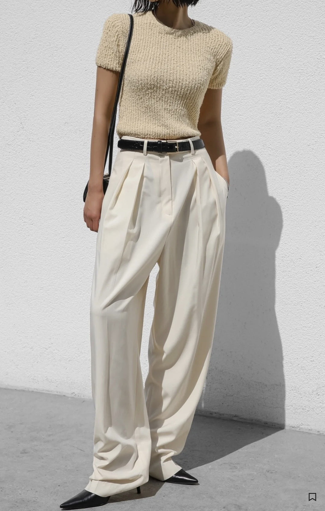 Pantalons de costume élégants pour femmes, à coupe large et taille haute Chic & Stil