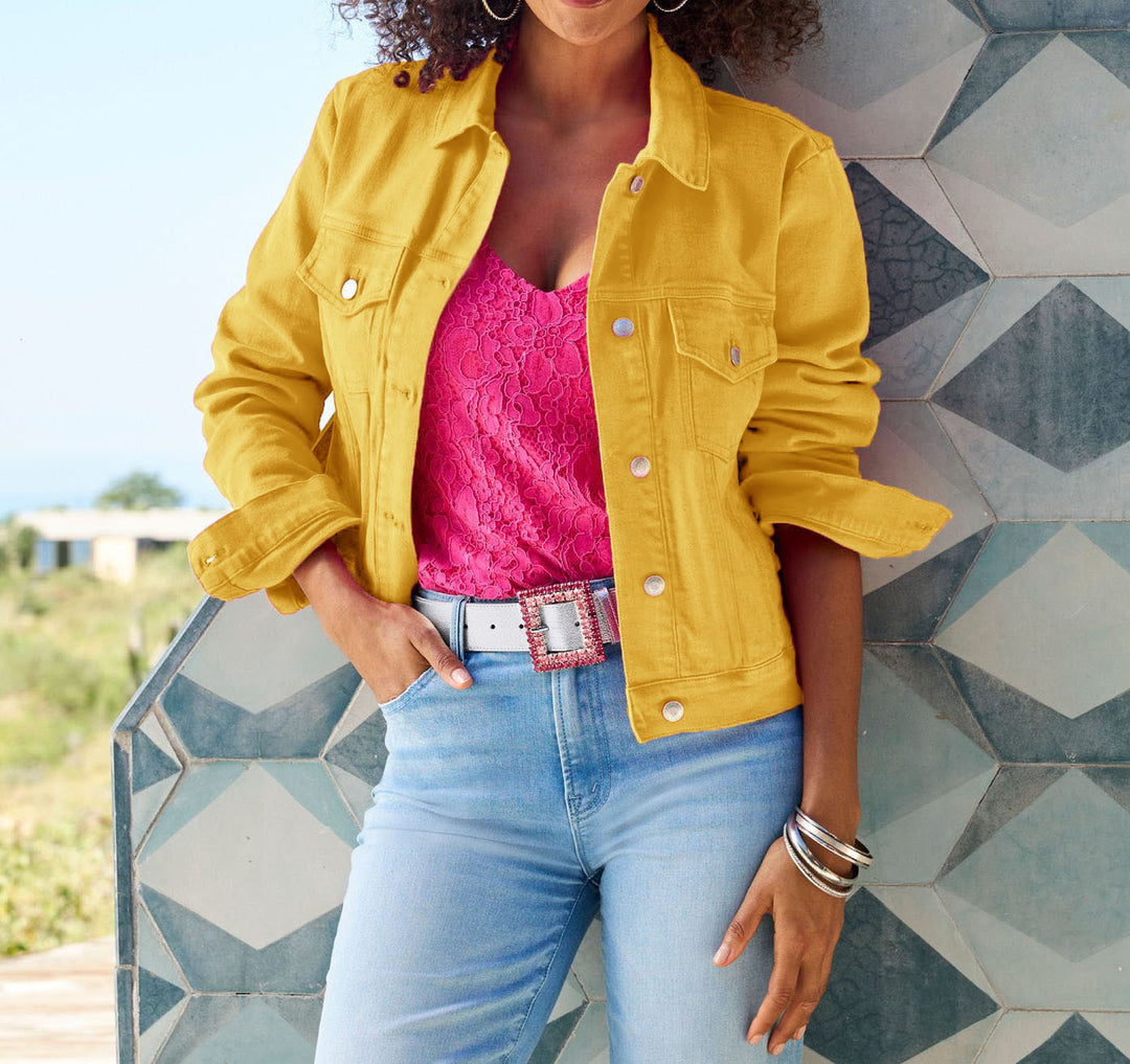 Veste en jean de moto pour femmes au design moderne avec poches pratiques Chic & Stil