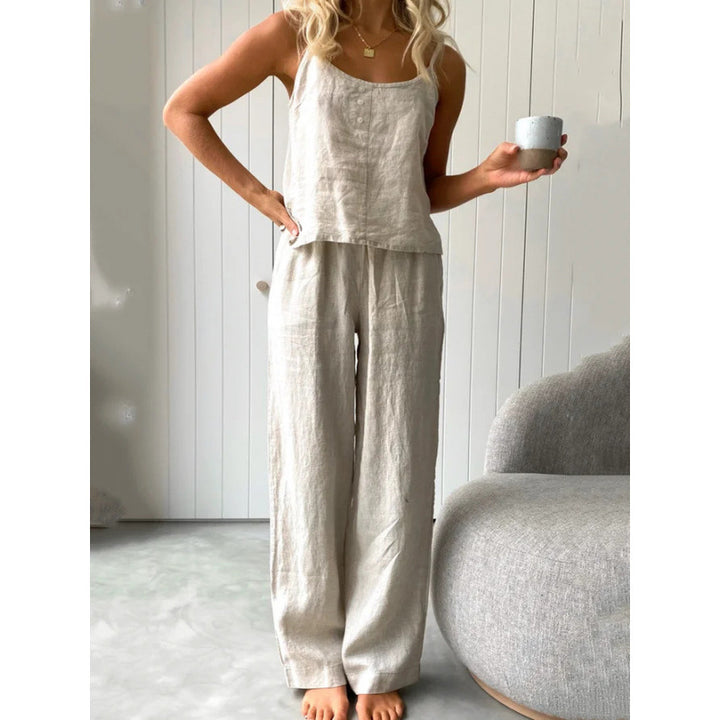 Casual linen set for women with strapless blouse and wide leg pants Lune London