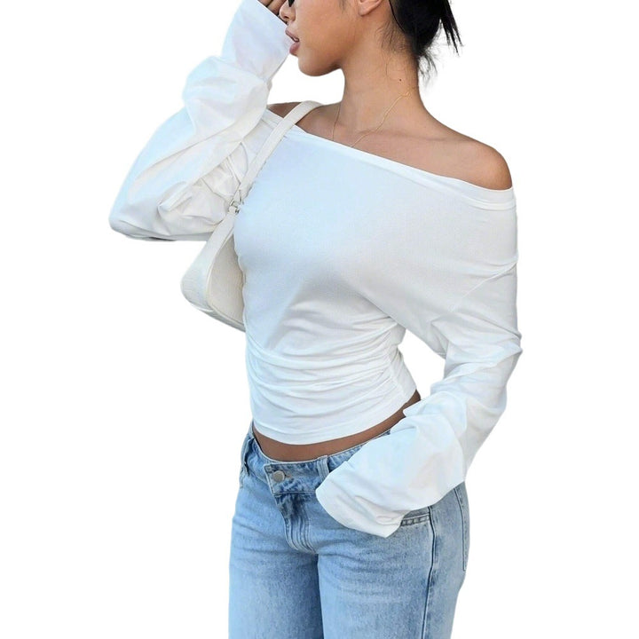 Chemise à manches longues off-épaule pour femmes avec manches volumineuses et coupe ajustée Chic & Stil