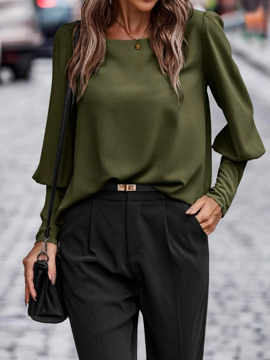 Ladies Elegant Top with Puff Sleeves and a Soft Fit Lune London