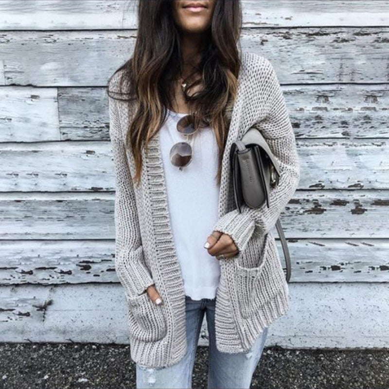 Chunky knit cardigan for women with a relaxed fit and practical pockets Lune London