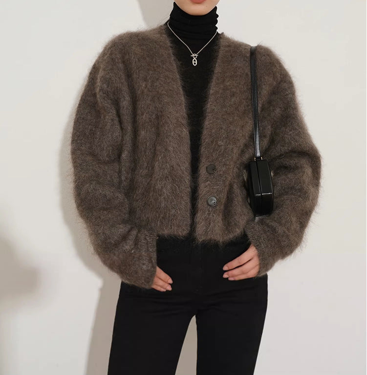 Elegant knitted jacket for women with a modern fit and high collar Lune London