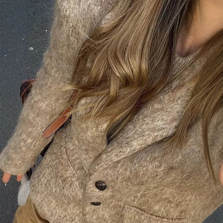 Elegant blazer jacket for ladies made of high-quality fabric with a fine pattern Lune London