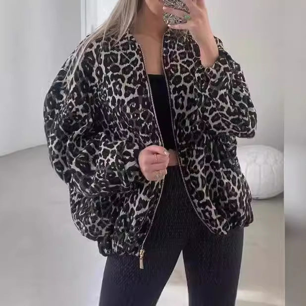 Trendy leopard jacket for women in oversized style Lune London