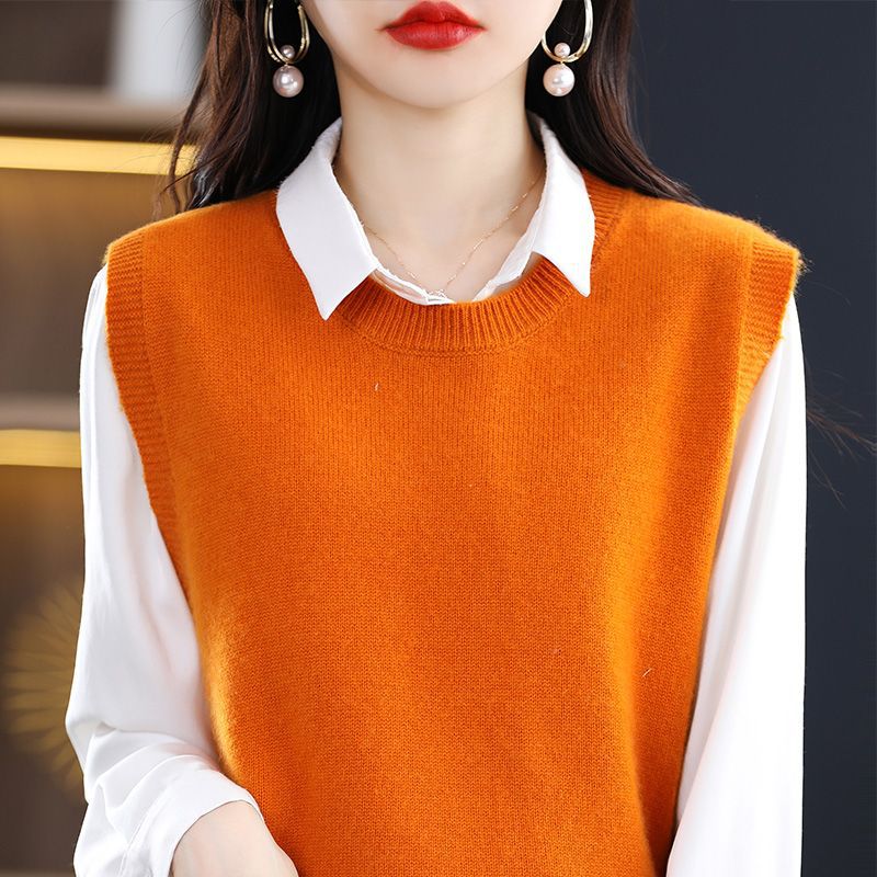 Gilet en tricot léger pour femme avec élégant col rond Chic & Stil