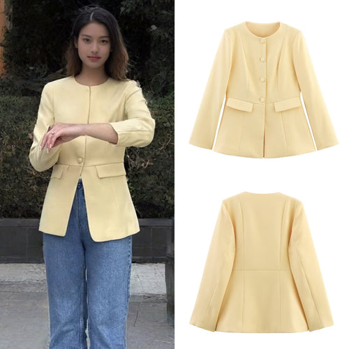 Elegant blazer jacket for ladies with decorative buttons and chic and stylish stitching