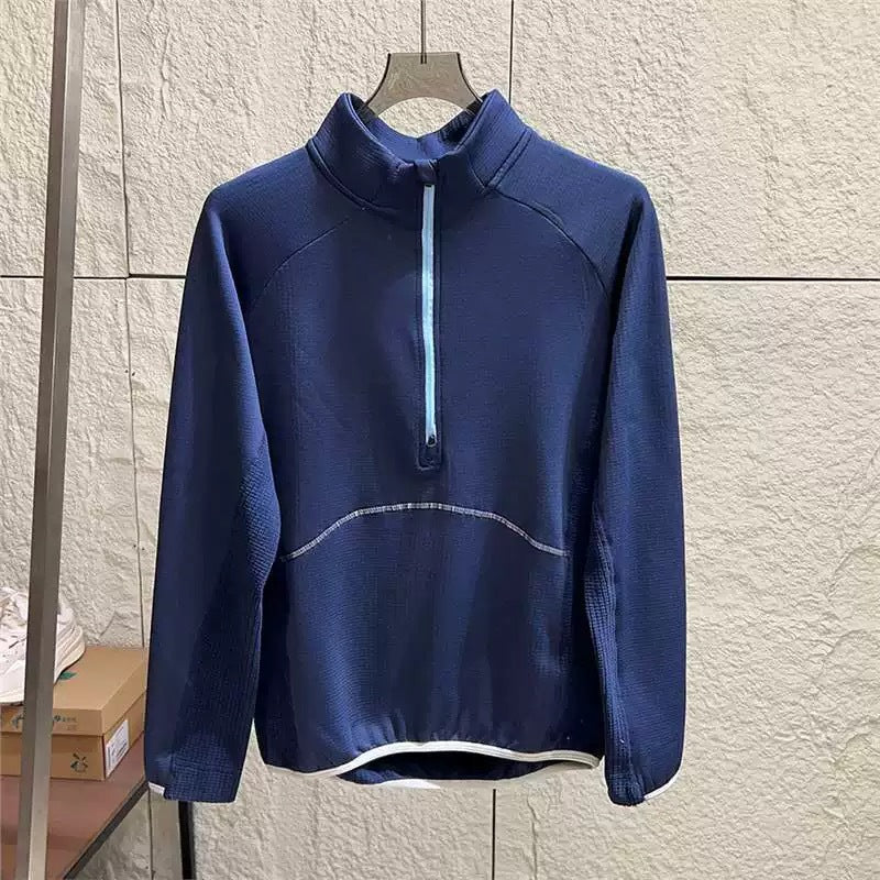 Top long à manches longues sportif pour femmes avec éléments de fermeture éclair pratiques Chic & Stil