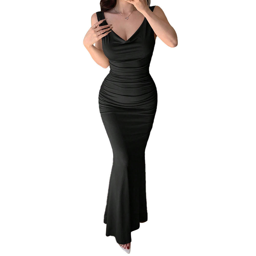 Elegant evening dress for women with refined back cutouts and decorative tie belt Chic & Stil