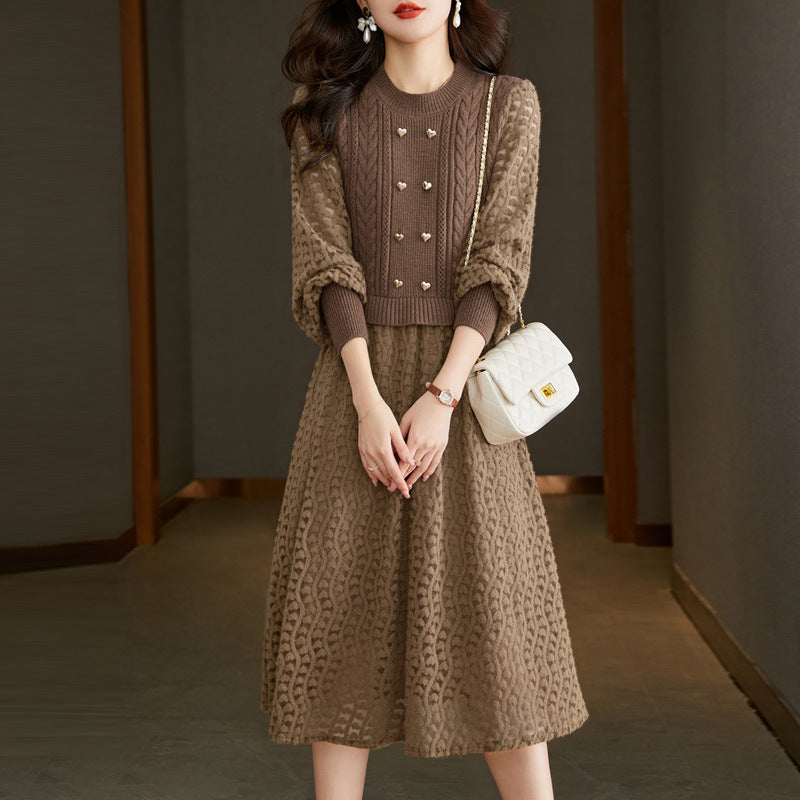 Robe tricotée pour femmes avec corsage ajusté et jupe évasée Chic & Stil