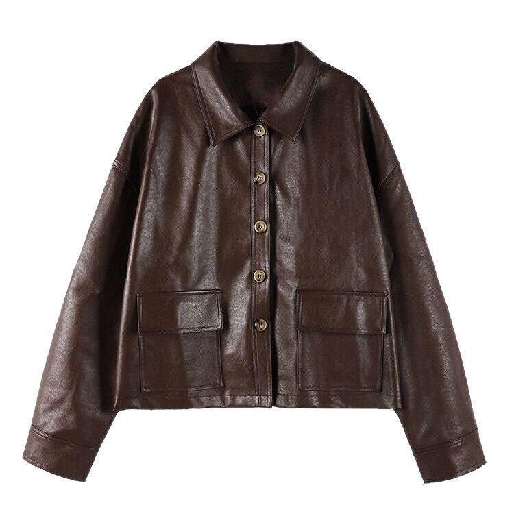 Veste en cuir courte pour femmes avec des détails de boutons décoratifs Chic & Stil
