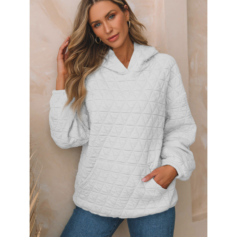 Quilted hooded sweatshirt for women with practical pockets Lune London