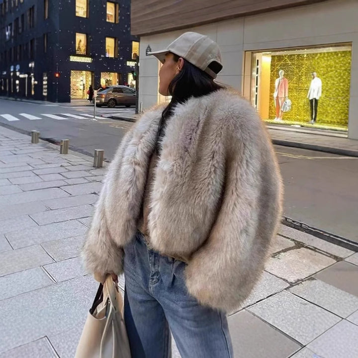 Ladies luxurious plush jacket with V-neck Lune London