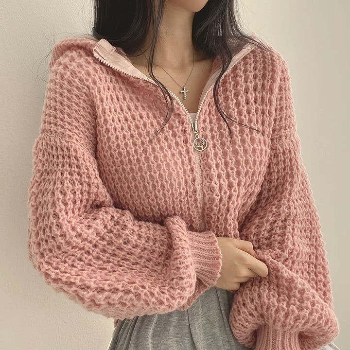 Ladies comfortable cardigan with sporty zipper closure and cozy material Lune London